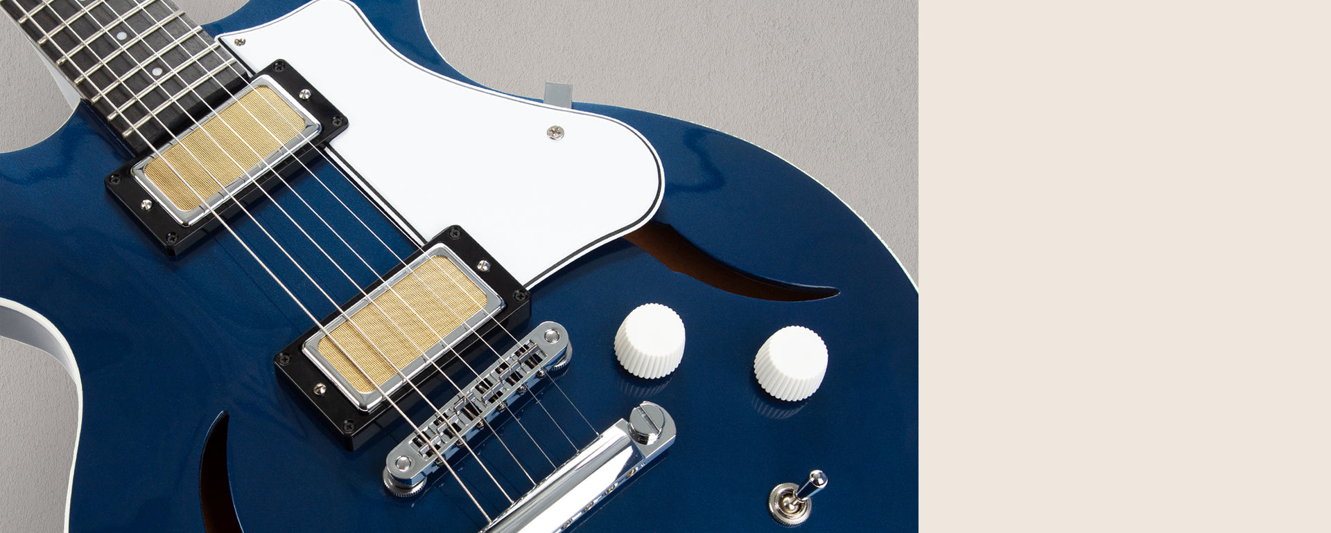 Standard Comet Electric Guitar w/Case, RW FB, Midnight Blue